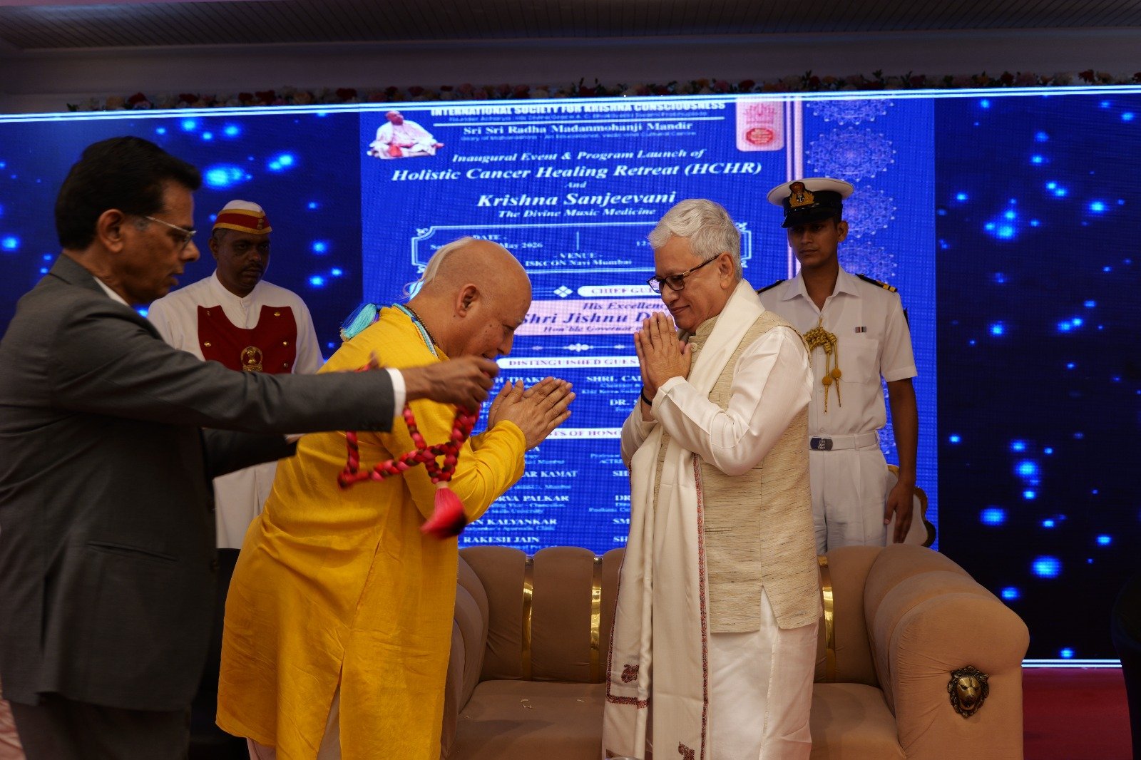Hon'ble Governor Shri Jishnu Dev Varma being welcomed at the inauguration